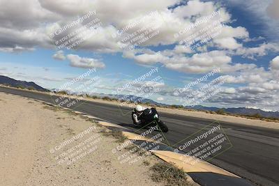 media/Nov-16-2025-Race Pace (Sun) [[8c5fa54630]]/Verified Riders/6-Turn 10 Inside (1145am)/